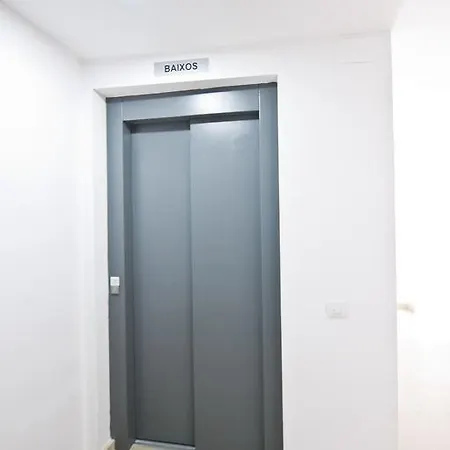 Sunny Flat